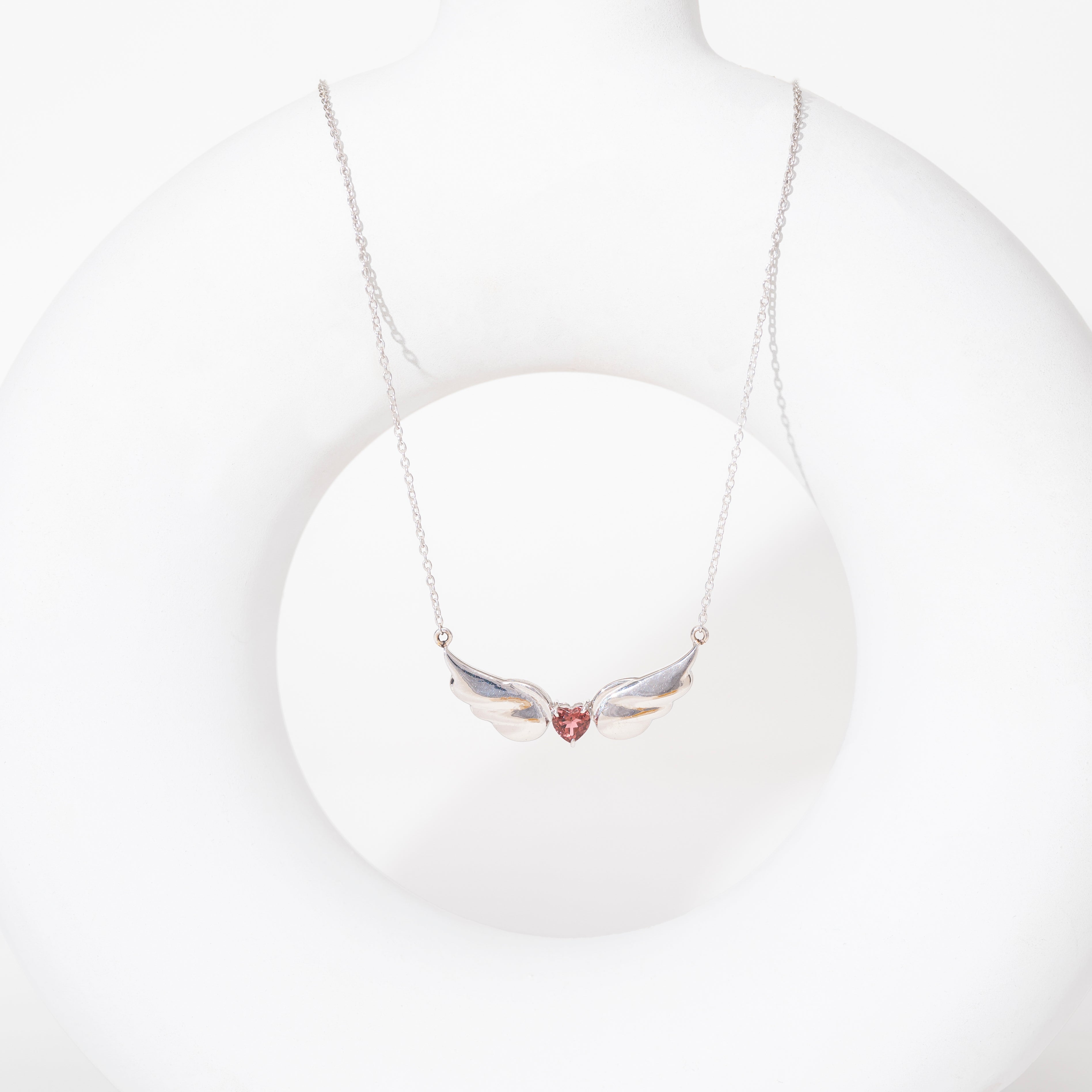 Pretty Princess: Angel Necklace