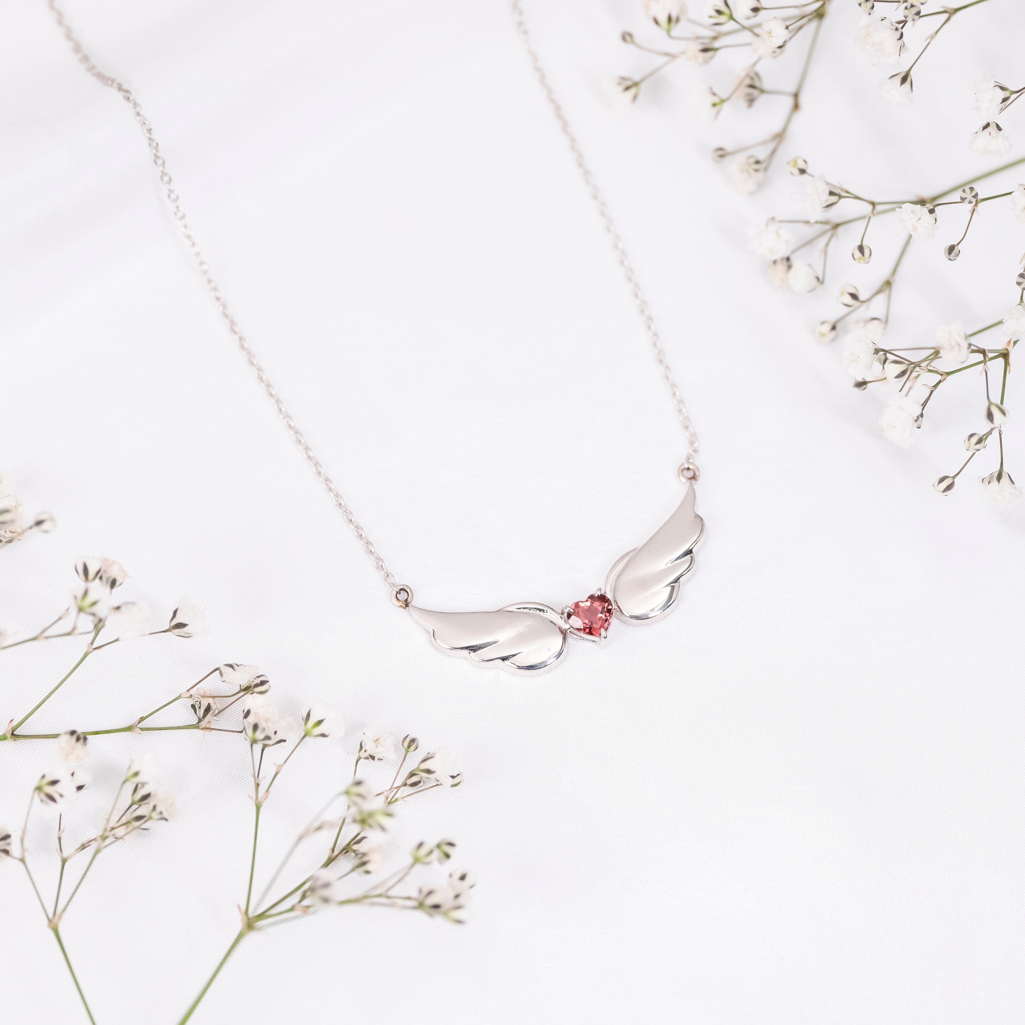 Pretty Princess: Angel Necklace